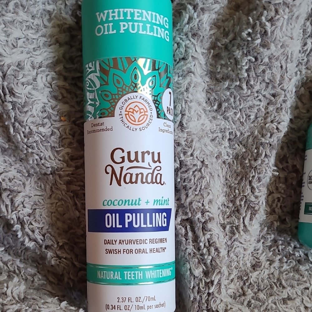 Coconut + Mint Toothpaste Set - Picture 7 of 8